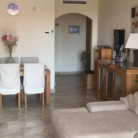 Apartmán Luxury 2-bedrooms & Bathrooms